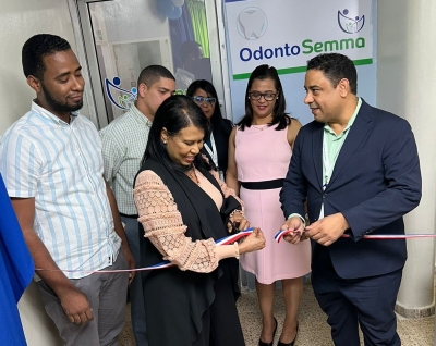 Autoridades del Hospital Docente Semma Santo Domingo y Ars Semma inauguraron unidad de odontología.
