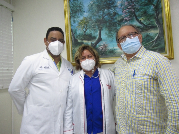 El Hospital Docente Semma Santo Domingo elige nuevo gerente de enseñanza e investigación.